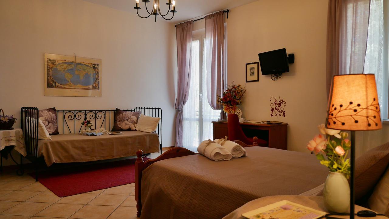 La Meridiana Affittacamere Колорно Экстерьер фото
